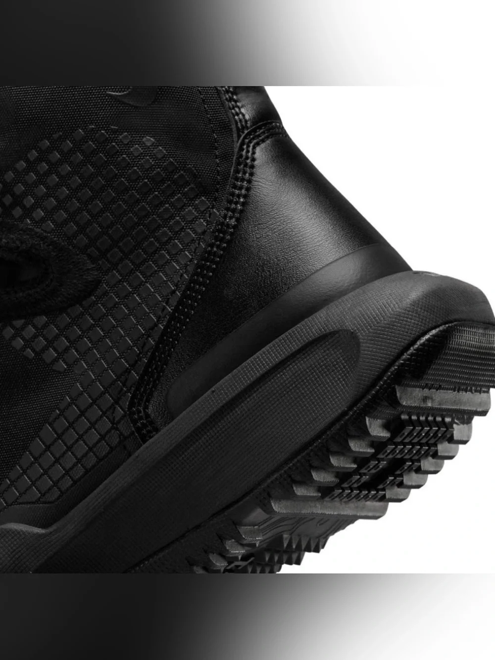 Nike SFB B2 Tactical Boots Shoes Black Men’s Size 10.5 FN3717-001 NO LID